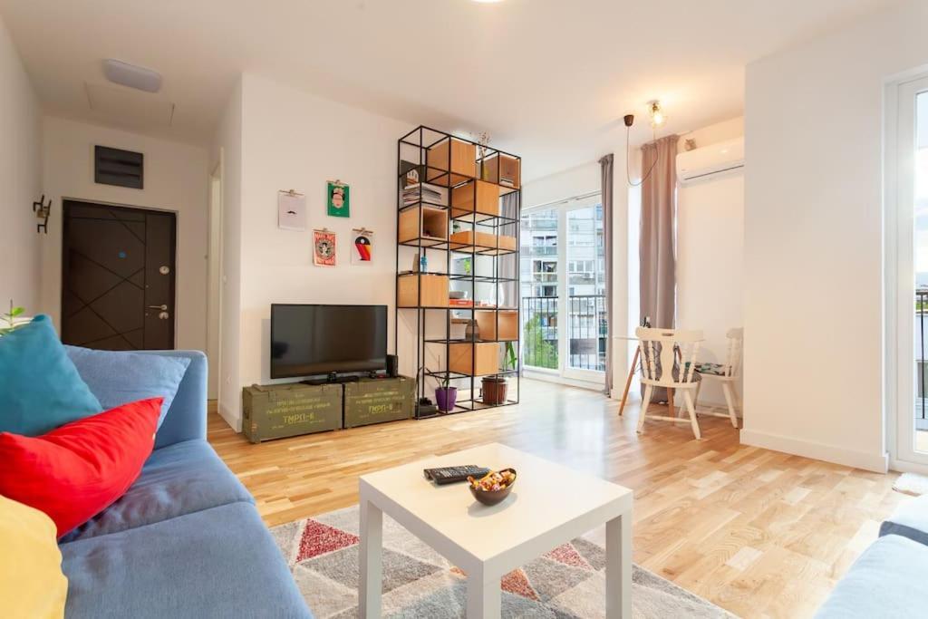 Daire Design Location *